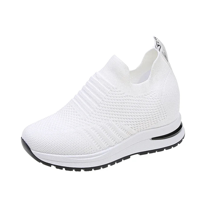 KADIN TARZ SPOR AYAKKABI 120