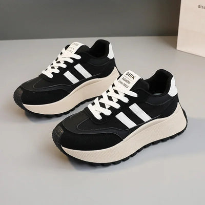KADIN TARZ SPOR AYAKKABI 138