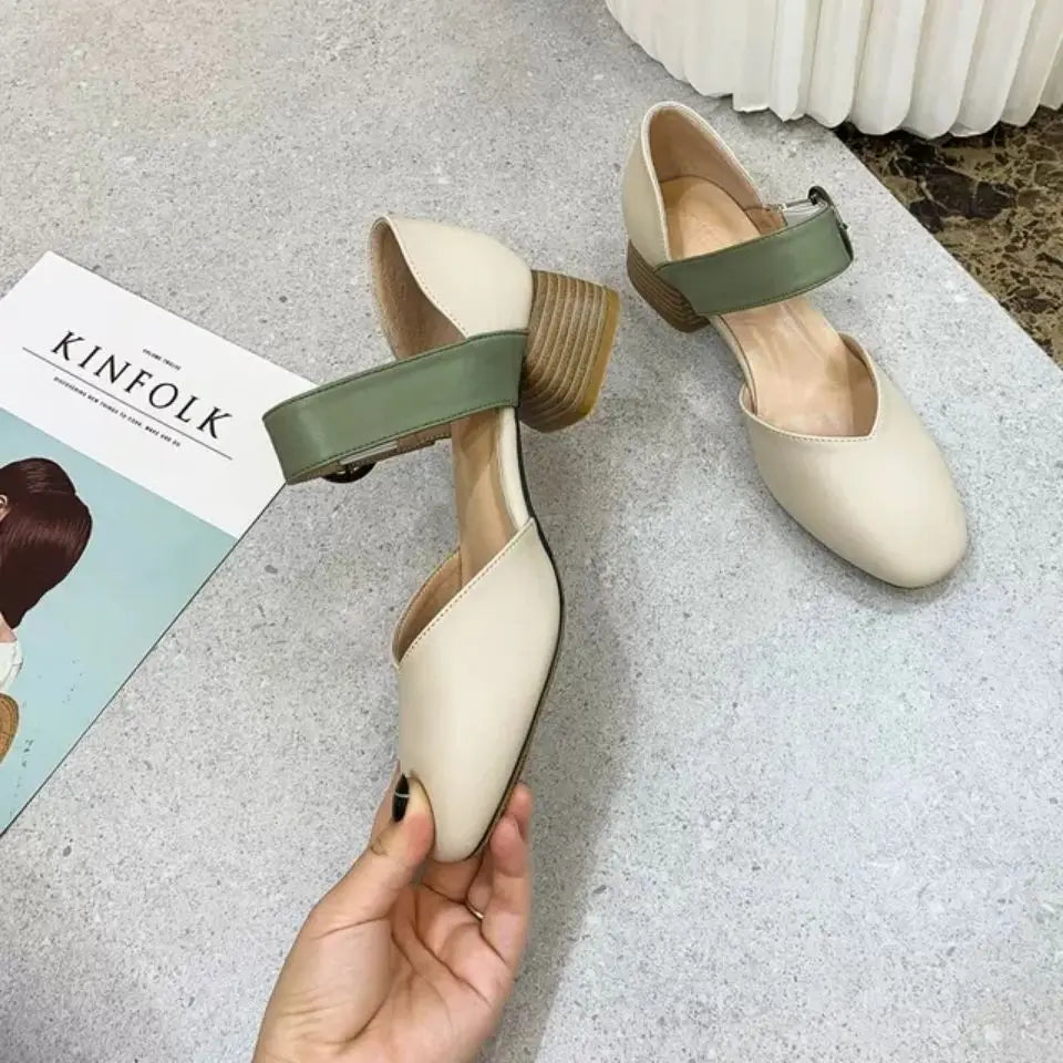 KADIN TARZ TOPUKLU AYAKKABI 182