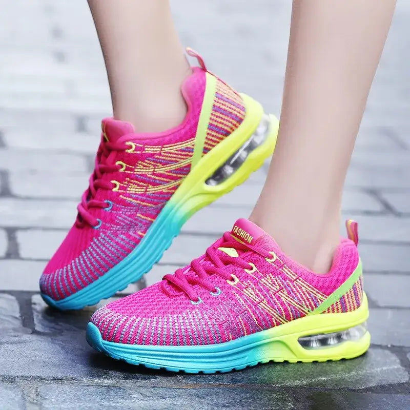 KADIN TARZ SPOR AYAKKABI 119